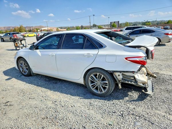 2015 TOYOTA CAMRY