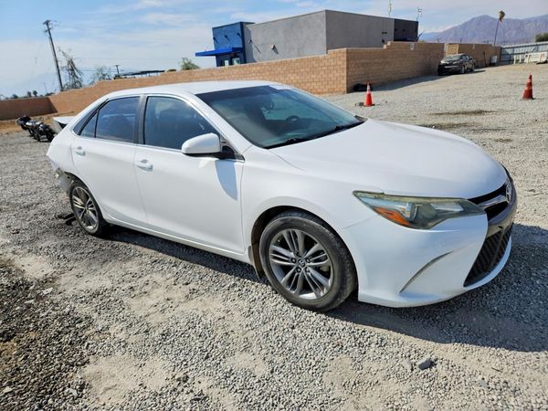 2015 TOYOTA CAMRY
