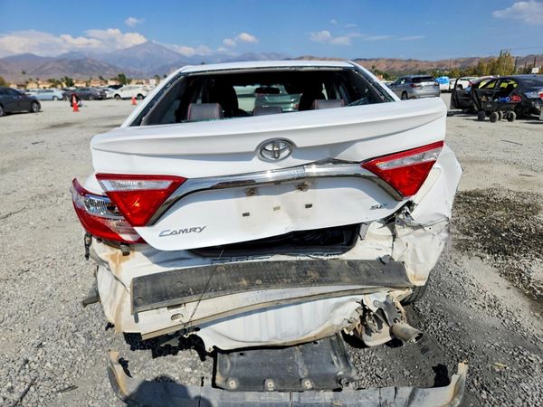 2015 TOYOTA CAMRY
