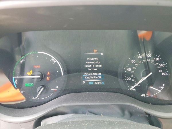 2023 TOYOTA SIENNA XSE