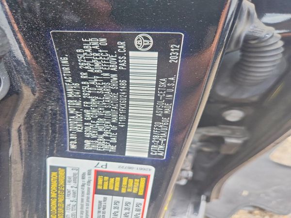 2016 TOYOTA CAMRY — VINS