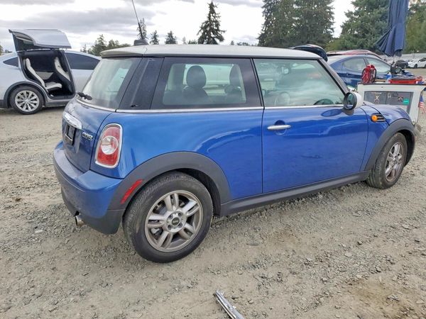 2013 MINI COOPER
