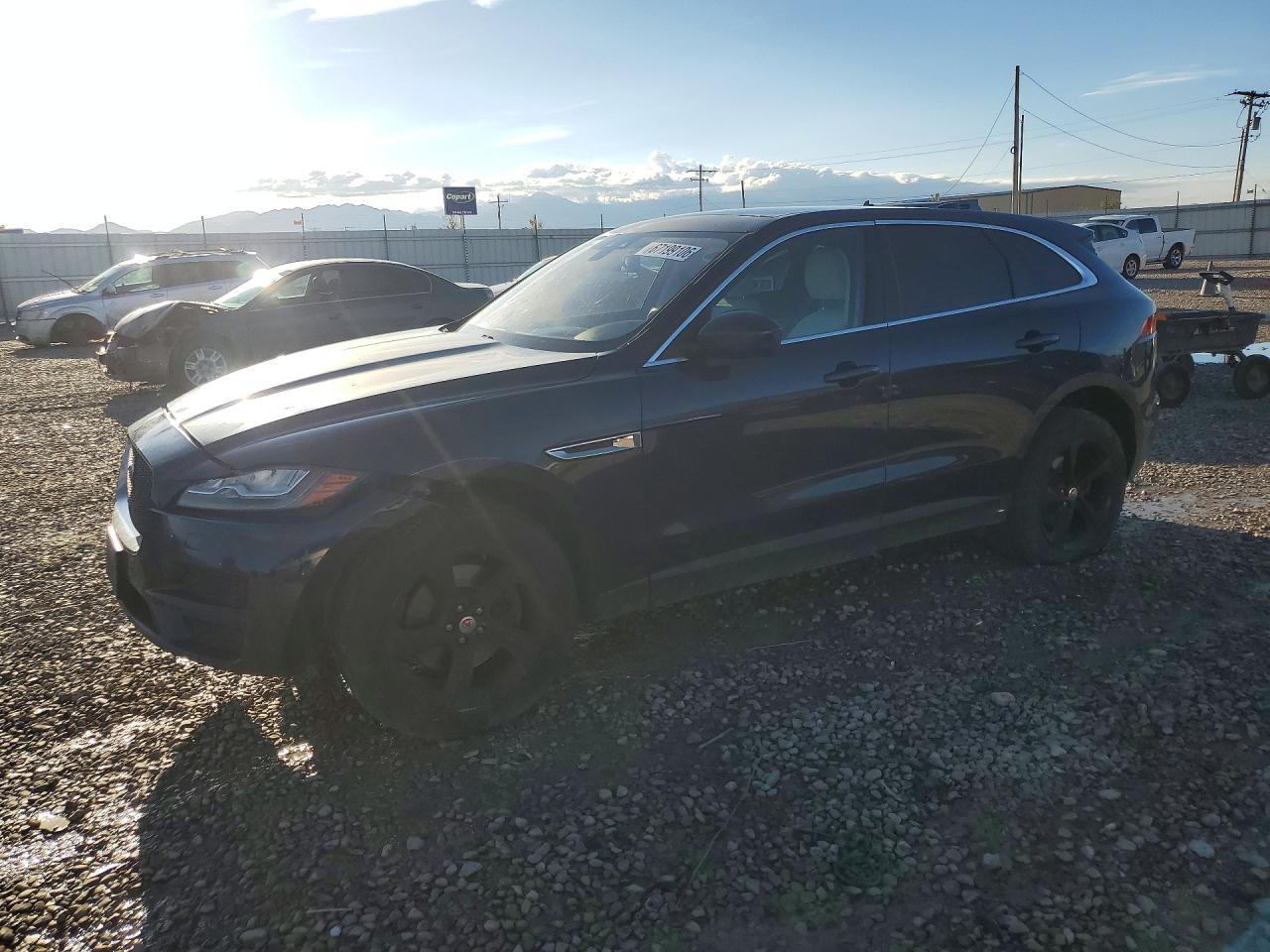 2017 JAGUAR F-PACE Prestige