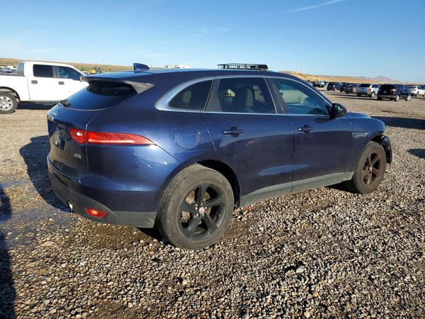 2017 JAGUAR F-PACE Prestige