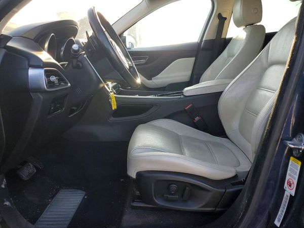 2017 JAGUAR F-PACE Prestige
