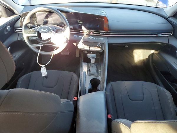 2024 HYUNDAI ELANTRA SEL — CKPT