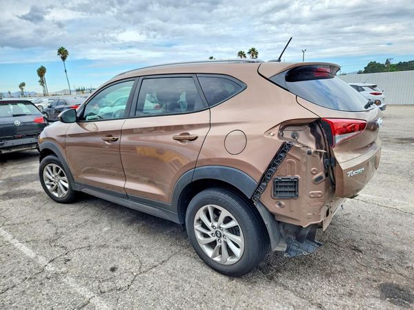 2016 HYUNDAI TUCSON