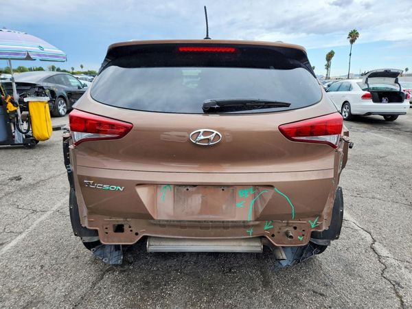2016 HYUNDAI TUCSON