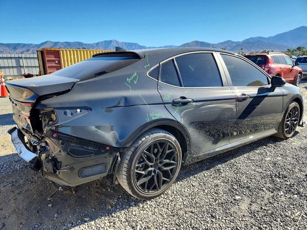 2026 TOYOTA CAMRY