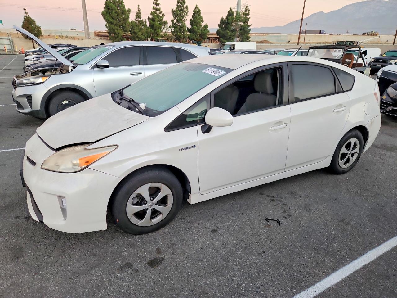 2014 TOYOTA PRIUS