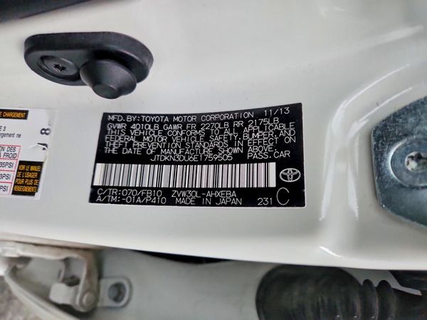 2014 TOYOTA PRIUS