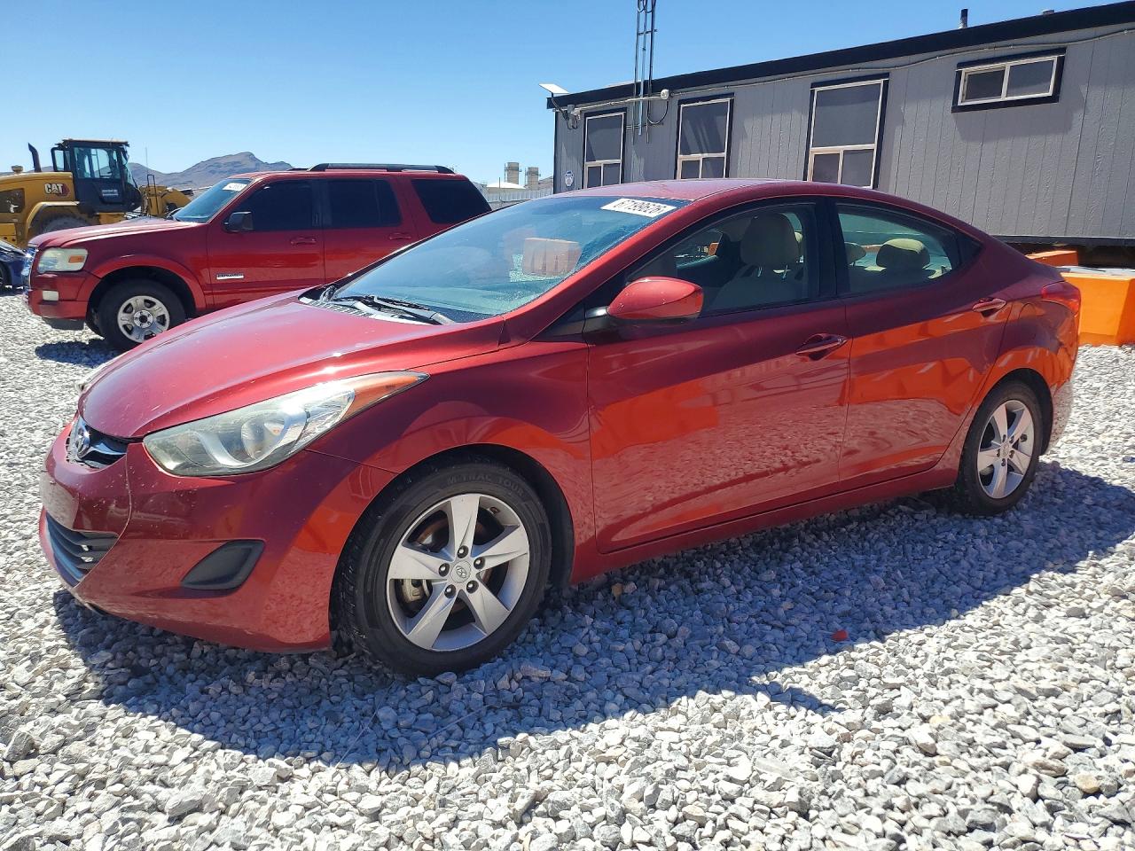 2013 HYUNDAI ELANTRA