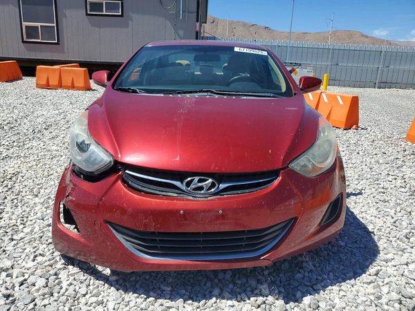 2013 HYUNDAI ELANTRA