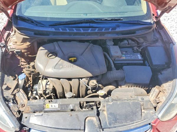 2013 HYUNDAI ELANTRA