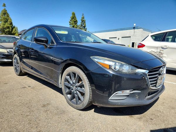 2018 MAZDA 3