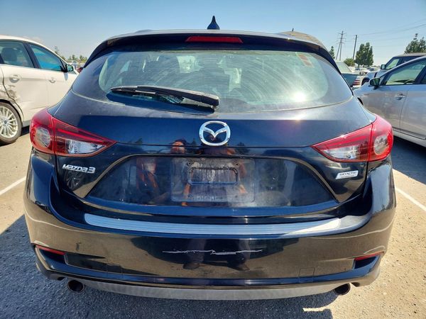 2018 MAZDA 3