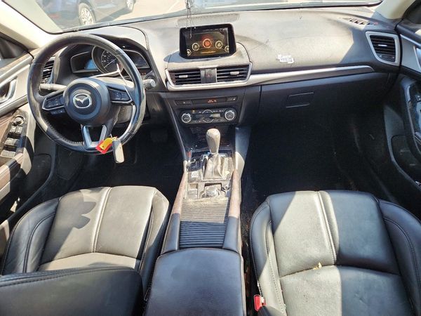 2018 MAZDA 3