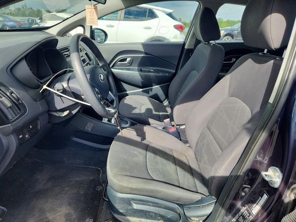 2015 KIA RIO GL - Middle-low