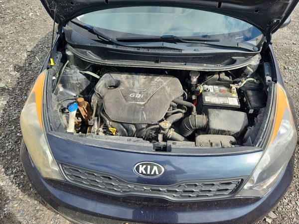 2015 KIA RIO GL - Middle-low