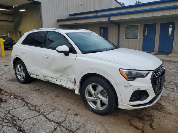 2020 AUDI Q3 quattro Premium