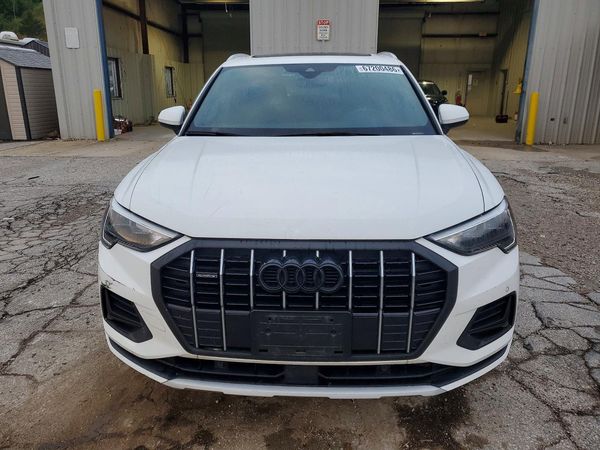 2020 AUDI Q3 quattro Premium
