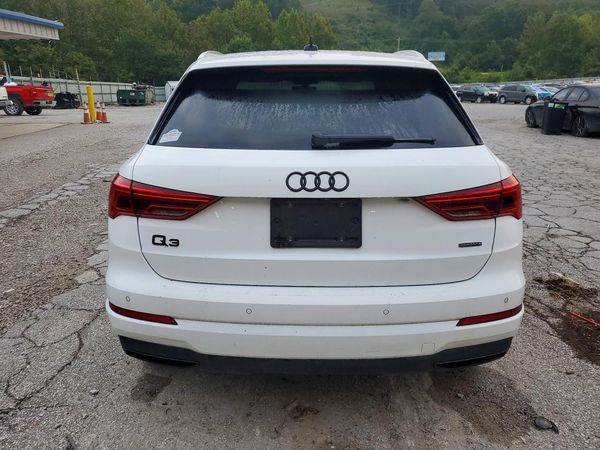 2020 AUDI Q3 quattro Premium