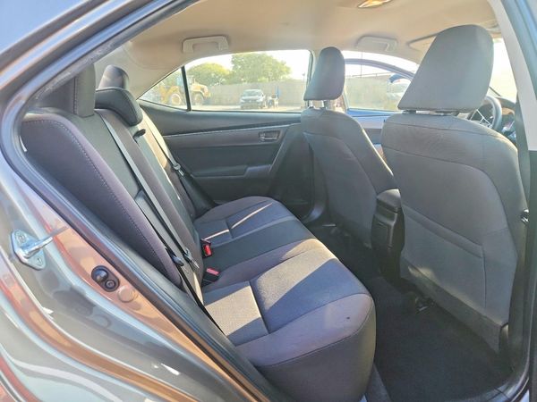 2017 TOYOTA COROLLA