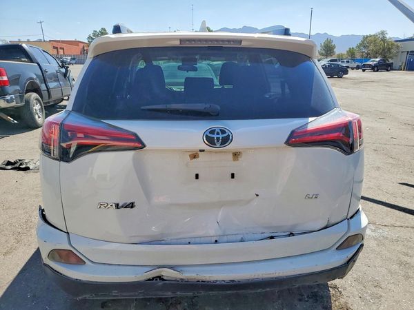 2018 TOYOTA RAV4 LE