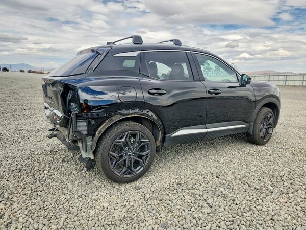 2025 NISSAN KICKS