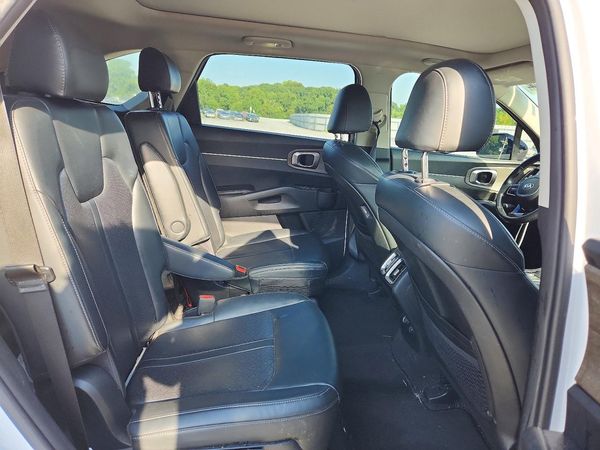 2021 KIA SORENTO