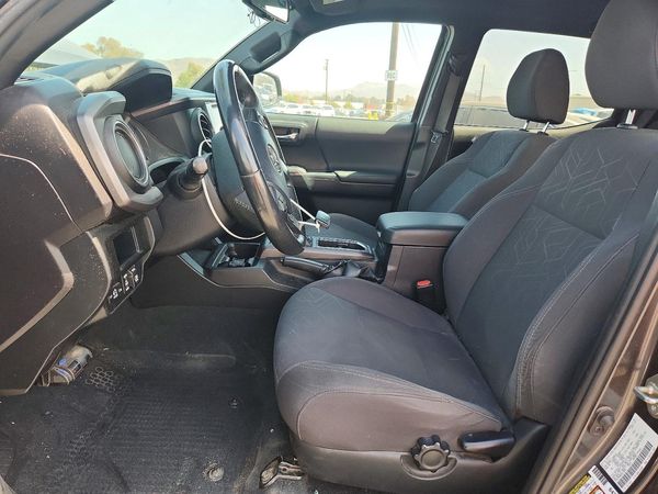 2017 TOYOTA TACOMA
