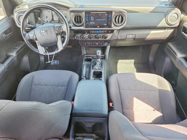 2017 TOYOTA TACOMA