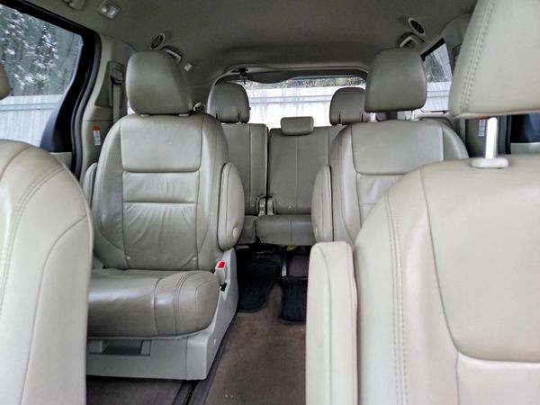 2018 TOYOTA SIENNA