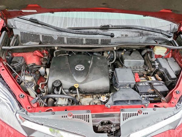2018 TOYOTA SIENNA