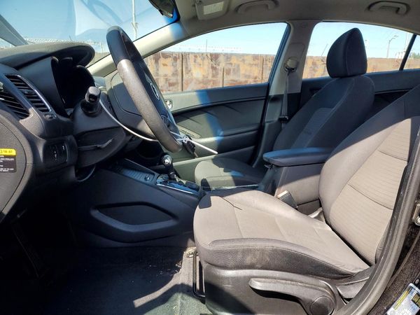 2017 KIA FORTE LX Popular, S