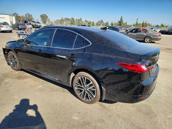 2025 TOYOTA CAMRY