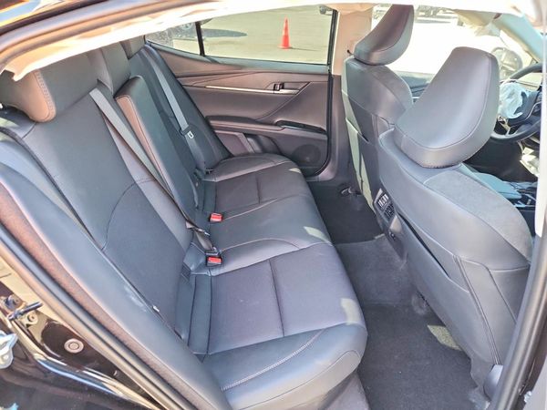 2025 TOYOTA CAMRY