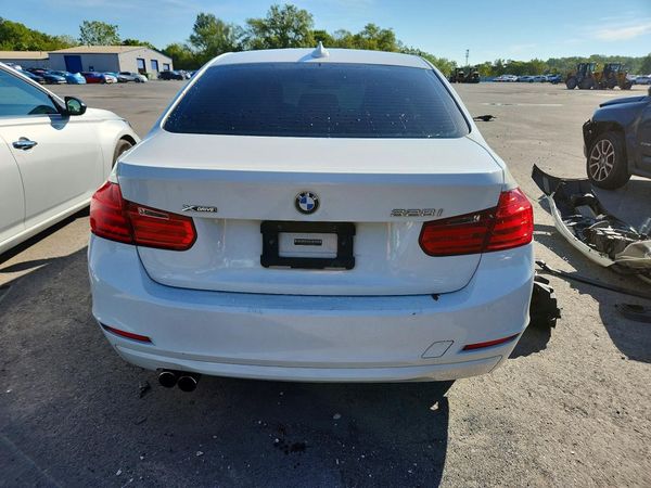 2015 BMW 328
