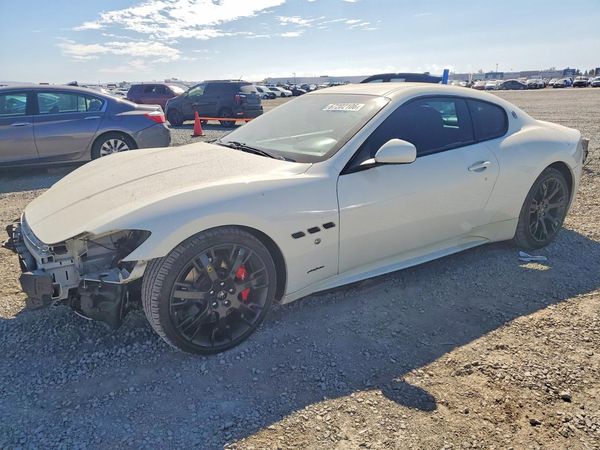 2014 MASERATI GRANTURISMO
