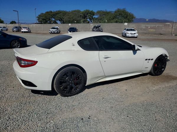 2014 MASERATI GRANTURISMO