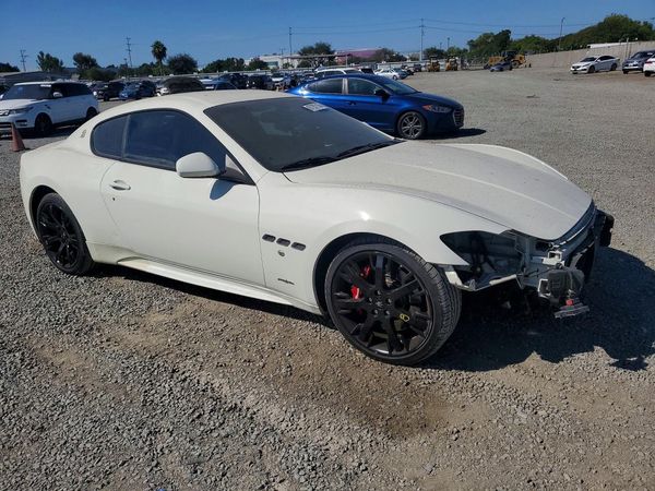 2014 MASERATI GRANTURISMO