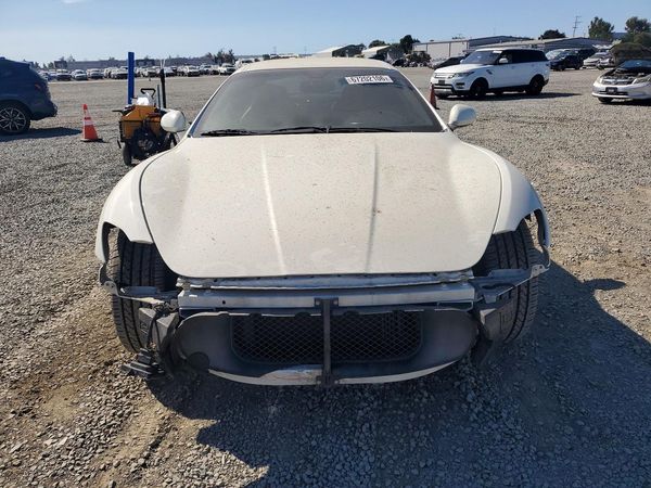 2014 MASERATI GRANTURISMO