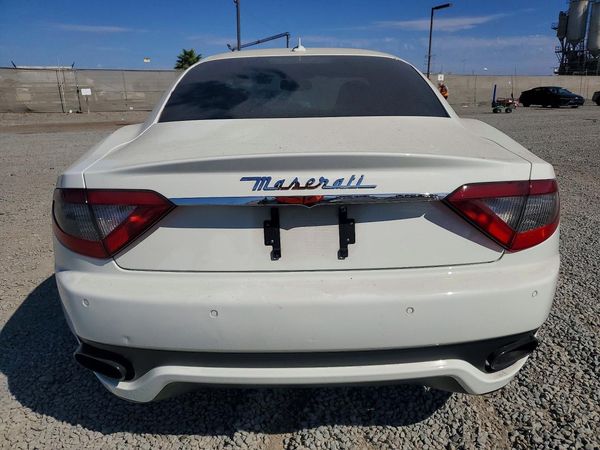 2014 MASERATI GRANTURISMO