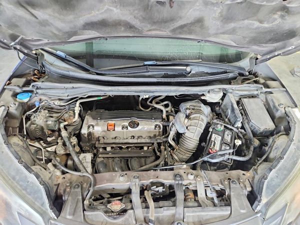2013 HONDA CRV EX — Engine bay