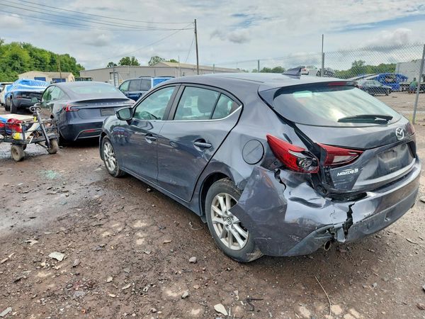2016 MAZDA 3 Grand Touring/GT