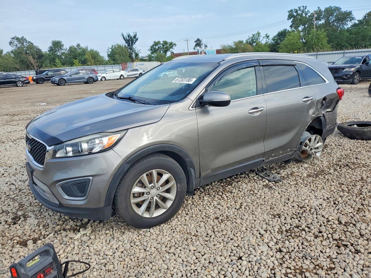 2016 KIA SORENTO L / LX