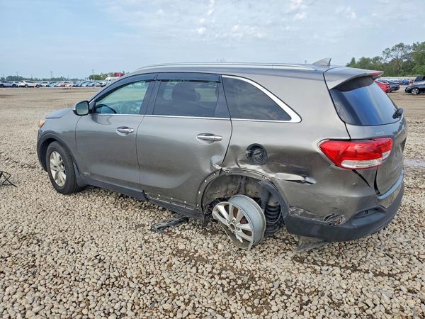 2016 KIA SORENTO L / LX