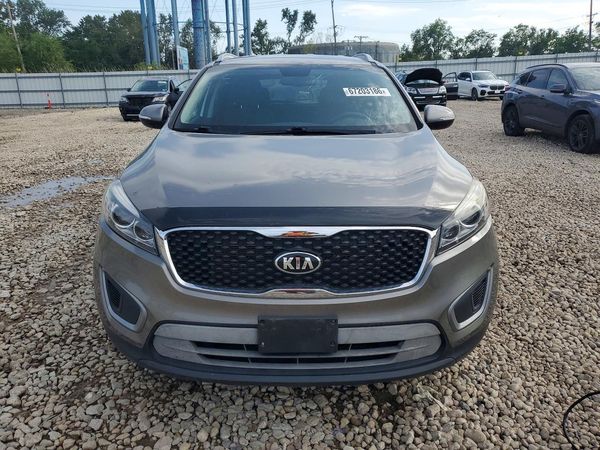 2016 KIA SORENTO L / LX
