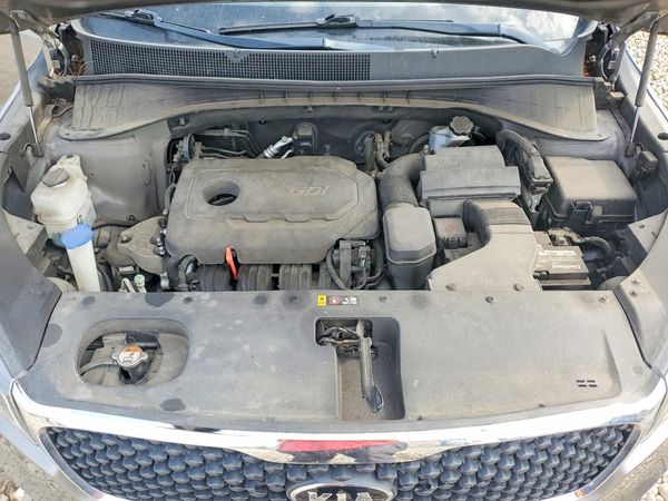 2016 KIA SORENTO L / LX