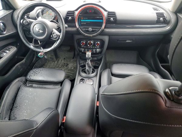 2018 MINI COOPER